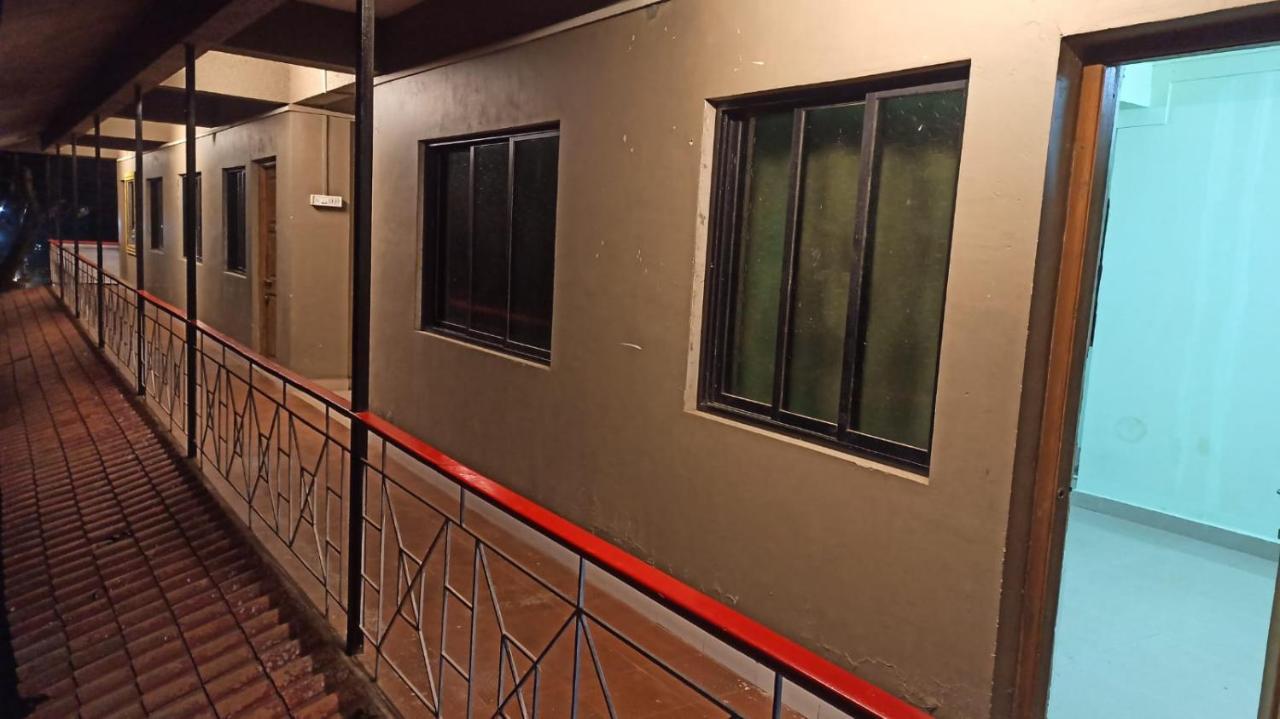 Dlite Beach Grove Cottages 알리바그 외부 사진